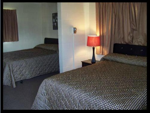 Moonlight Motor Lodge Wenatchee Buitenkant foto
