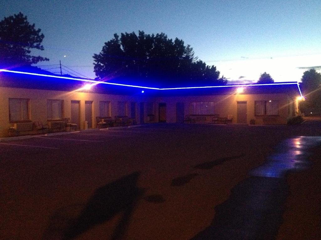 Moonlight Motor Lodge Wenatchee Buitenkant foto